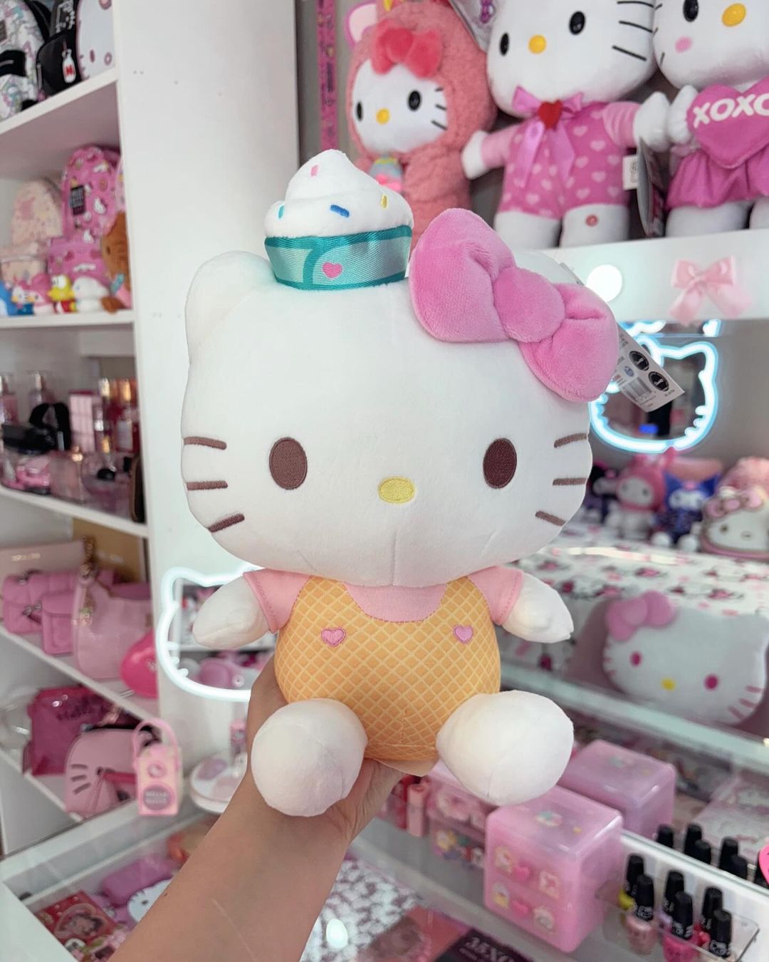 Outlets Hello kitty Exclusive